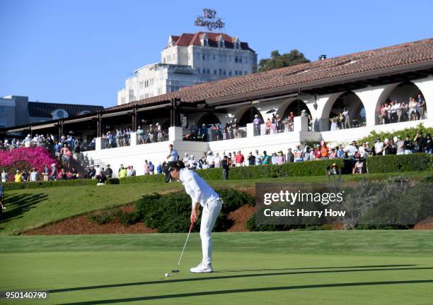 Jin Young Ko of South Korea putts on the 17th green during round four of the Hugel-JTBC LA Open at the Wilshire Country Club on April 22, 2018 in Los...