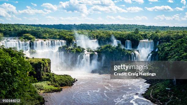 iguassu waterfall brazil argentina - cataratas del iguazú fotografías e imágenes de stock