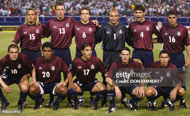 The National team of Mexico poses for a photograph before their friendly match against Bulgaria 17 April 2002 in East Rutherford, NJ. Standing at...