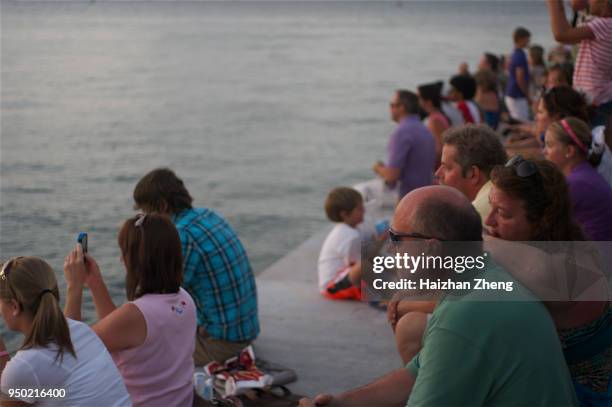mallory square in key west florida - key west pier stock pictures, royalty-free photos & images