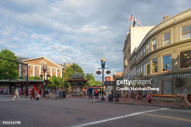 cambridge massachusetts - cambridge massachusetts stock pictures, royalty-free photos & images