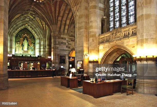 yale university library - yale university imagens e fotografias de stock