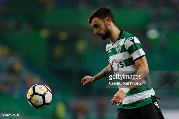 Sporting CP Midfielder Bruno Fernandes from Portugal during the Premier League 2017/18 match between Sporting CP and Boavista FC, at Alvalade Stadium...