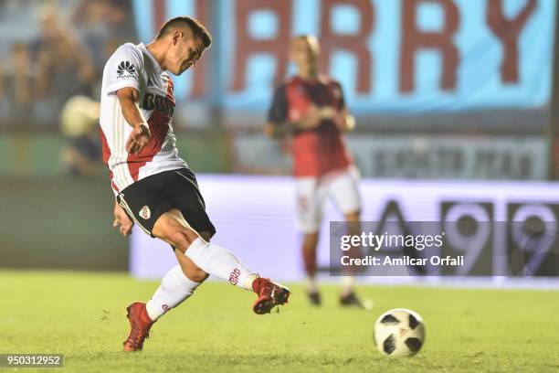 Rafael Santos Borre of River Plate kicks the ball during a match between Arsenal and River Plate as part of Argentina Superliga 2017/18 at Julio...