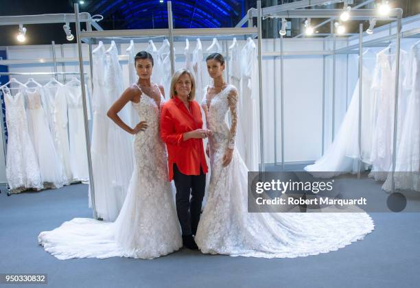 Daniela Braga, Designer Rosa Clara and Bruna Lirio pose backstage during a Rosa Clara fitting for Barcelona Bridal Week 2018 on April 23, 2018 in...