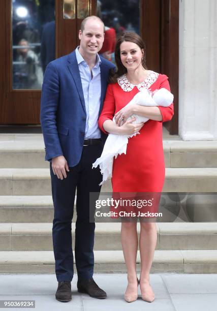 Prince William, Duke of Cambridge and Catherine, Duchess of Cambridge depart the Lindo Wing with their newborn son Prince Louis of Cambridge at St...