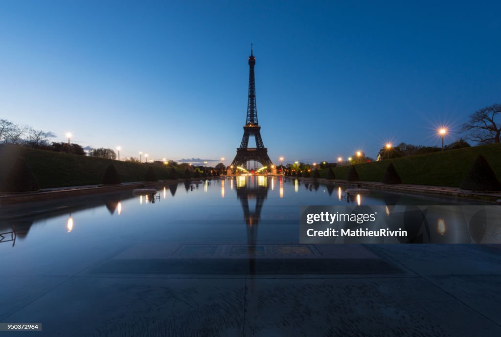 Beginning of the day in Paris and the Eiffel Tower