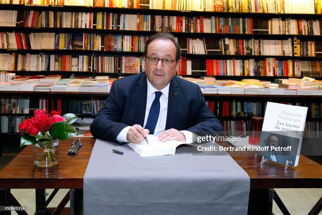 "Les Lecons Du Pouvoir" : Former French President Francois Hollande's Book Signing At Librairie Galignani In Paris