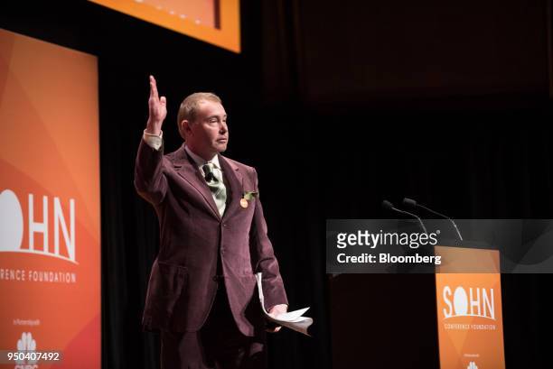 Jeffrey Gundlach, chief executive officer and chief investment officer of DoubleLine Capital LP, waves after speaking at the 23rd annual Sohn...