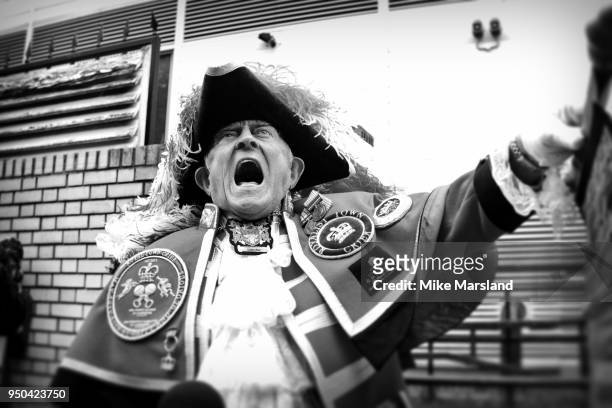 Town Crier makes the announcement that Catherine, Duchess of Cambridge has given birth to a baby boy, outside the Lindo Wing at St Mary's Hospital on...