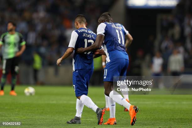 Porto's Mexican forward Jesus Corona celebrates after scoring a goal during the Premier League 2016/17 match between FC Porto and Vitoria FC, at...