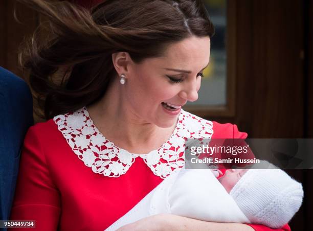 Catherine, Duchess of Cambridge departs the Lindo Wing with her newborn son Prince Louis of Cambridge at St Mary's Hospital on April 23, 2018 in...