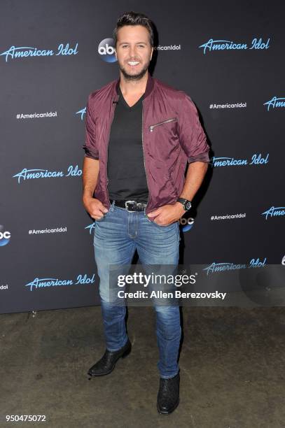 Singer/Judge Luke Bryan arrives at ABC's "American Idol" show on April 23, 2018 in Los Angeles, California.