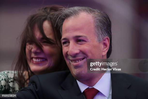 Jose Antonio Meade, presidential candidate of the Coalition All For Mexico , arrives with his wife Juana Cuevas to the first Presidential Debate at...