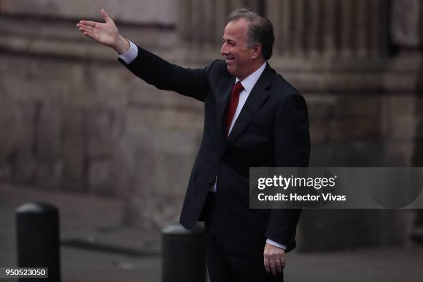 Jose Antonio Meade, presidential candidate of the Coalition All For Mexico waves as he arrives to the first Presidential Debate at Palacio de Mineria...