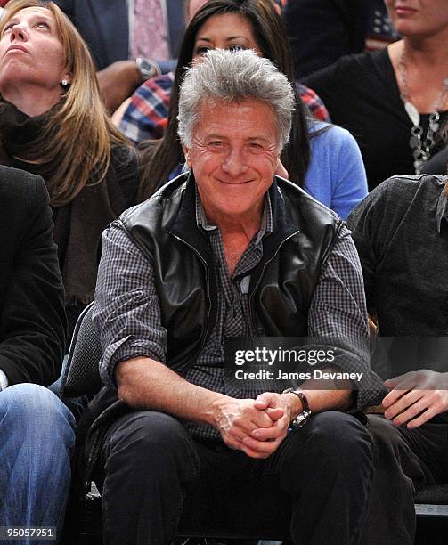 Dustin Hoffman attends the Chicago Bulls vs New York Knicks game at Madison Square Garden on December 22, 2009 in New York City.