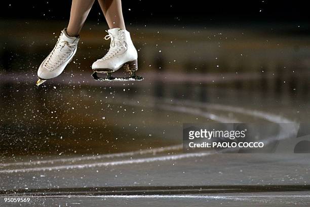 Carolina Kostner of Italy performs in the final gala at the European Figure Skating Championships in Turin 30 January 2005. AFP PHOTO/Paolo COCCO
