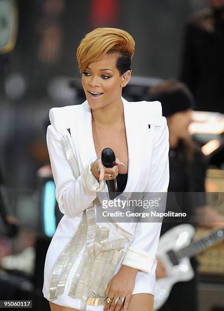 Rihanna performs on stage during ABC's "Good Morning America" at Military Island in Times Square on November 24, 2009 in New York City.
