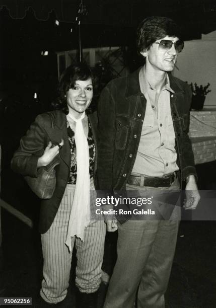 Actress Karen Lynn Gorney and John Badham attend Easter Seals Telethon on March 19, 1978 at El Privado in Los Angeles, California.