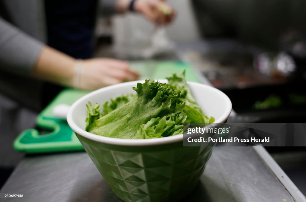 Restaurant doesn't use romaine letttuce