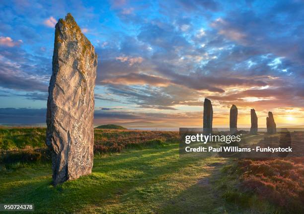 ring of brodgar, neolithic henge and stone circle, orkney, scotland, united kingdom - orkney islands bildbanksfoton och bilder