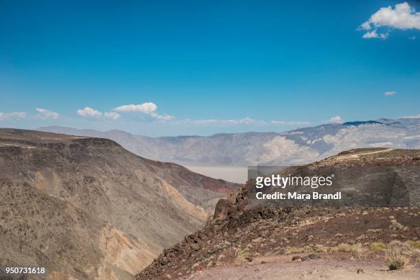 mountains, father crowley point, death valley, death valley national park, california, usa - howse peak stock-fotos und bilder