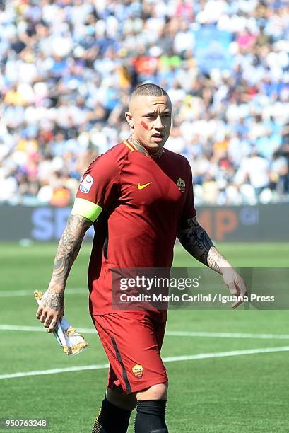 Radja Nainggolan of AS Roma looks on during the serie A match between Spal and AS Roma at Stadio Paolo Mazza on April 21, 2018 in Ferrara, Italy.