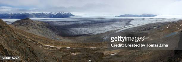 viedma glacier from paso del viento pass - viento stockfoto's en -beelden