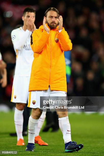 Daniele De Rossi of AS Roma applauds the crowd after the UEFA Champions League Semi Final First Leg match between Liverpool and A.S. Roma at Anfield...