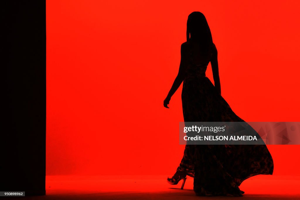 TOPSHOT-FASHION-BRAZIL-SPFW-AMIR SLAMA