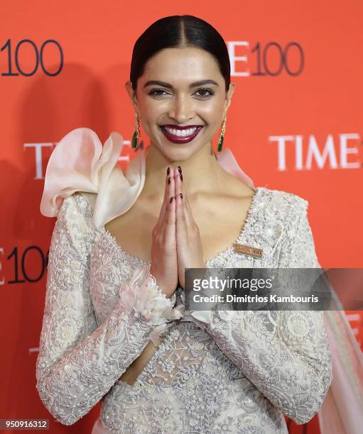 Deepika Padukone Photos and Premium High Res Pictures - Getty Images