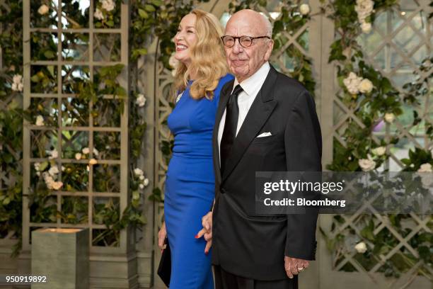 Rupert Murdoch, co-chairman and founder of Twenty-First Century Fox Inc., right, and Jerry Hall arrive for a state dinner in honor of French...