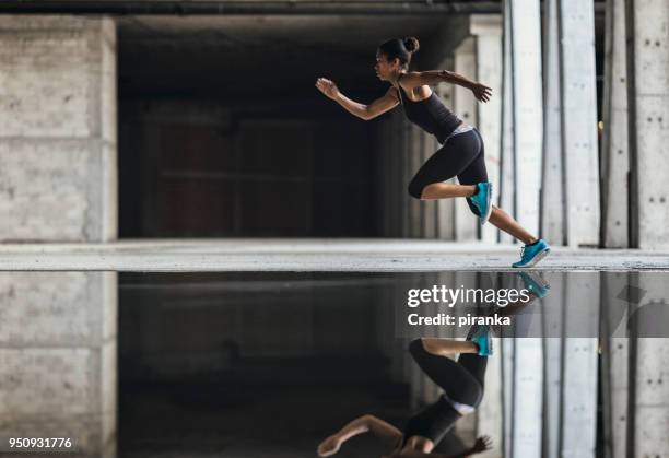 Sprinter Hand Off 177 Sprinter Taking Off Stock Photos, High-Res Pictures, and Images ...