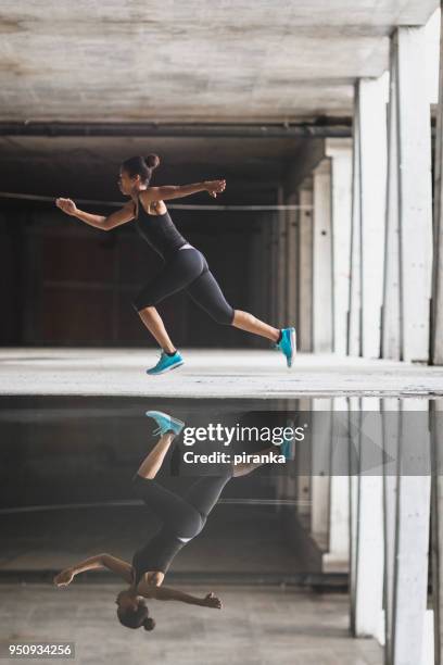 Sprinter Hand Off 193 Sprinter Taking Off Stock Photos, High-Res Pictures, and Images ...