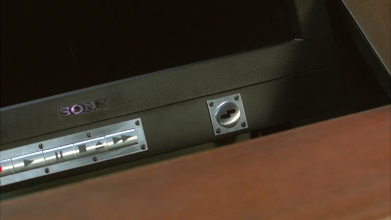 239 Laptop Lock Screen Stock Videos, Footage, & 4K Video Clips - Getty ...