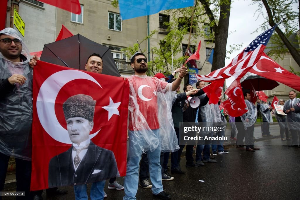 Demonstrations held in US to mark events of 1915