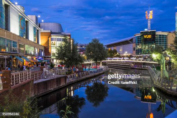 reading, england at night - berkshire stock pictures, royalty-free photos & images