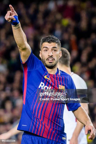 Luis Alberto Suarez Diaz of FC Barcelona gestures during the UEFA Champions League 2017-18 quarter-finals match between FC Barcelona and AS Roma at...