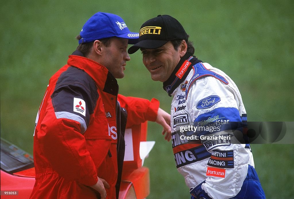 Tommi Makinen and Carlos Sainz in lighter mood during the World