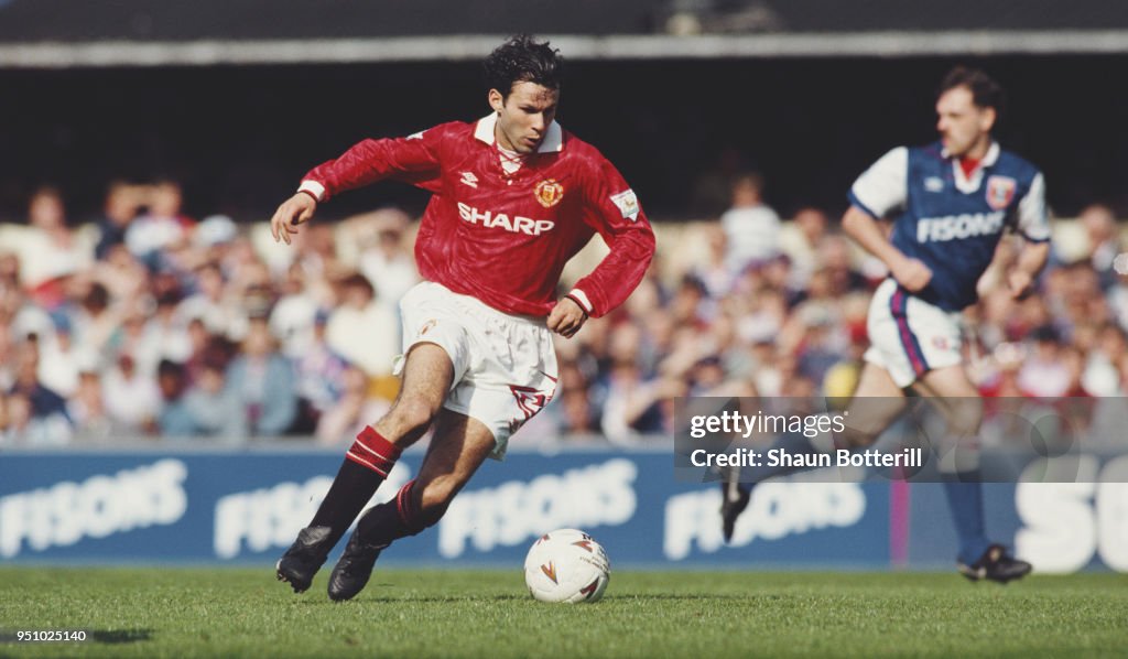 Ryan Giggs Ipswich Town v Manchester United 1994
