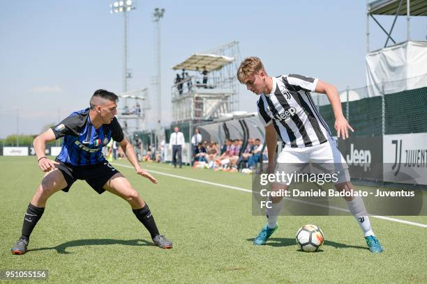 Alessandro Tripaldelli of Juventus in action during the Serie A Primavera match between Juventus U19 and FC Internazionale on April 21, 2018 in...