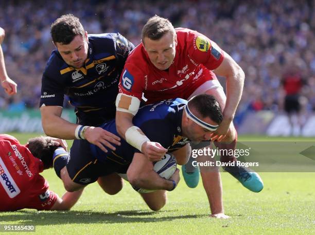 Fergus McFadden of Leinster is tackled by Hadleigh Parkes during the European Rugby Champions Cup Semi-Final match between Leinster Rugby and...