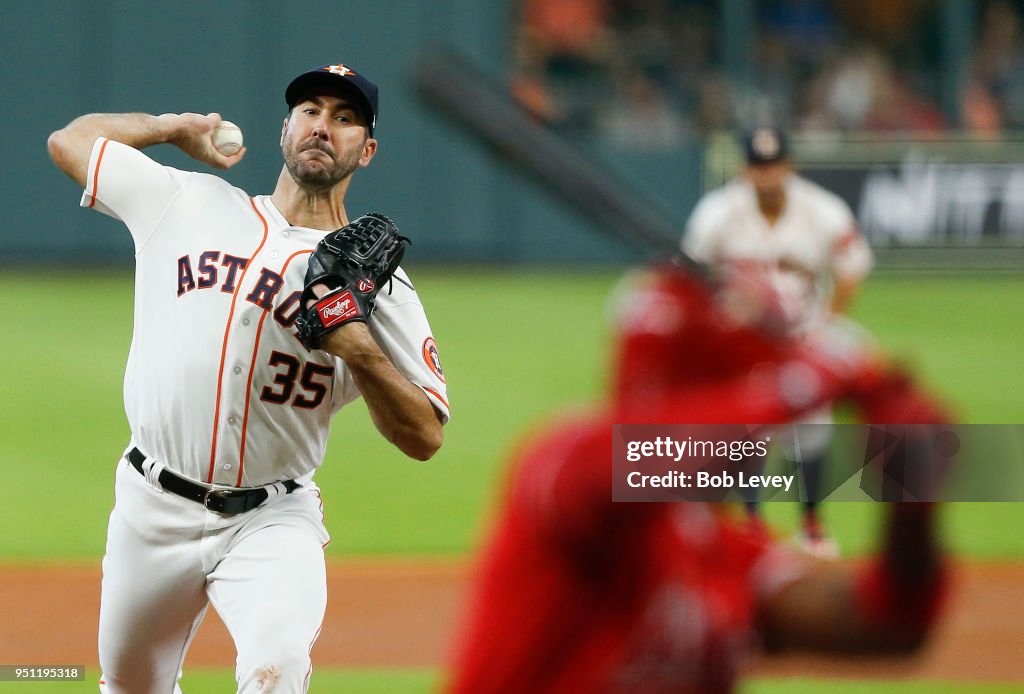 Los Angeles Angels of Anaheim  v Houston Astros