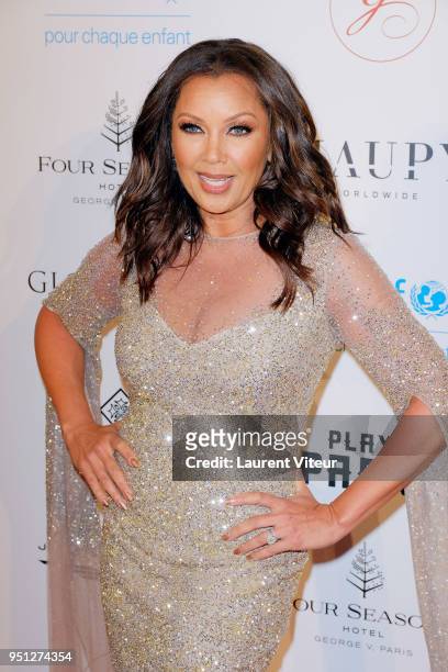 Vanessa Williams attends "Global Gift Gala Paris 2018 at Four Seasons Hotel George V on April 25, 2018 in Paris, France.