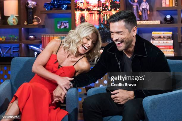 Pictured : Kelly Ripa and Mark Consuelos --
