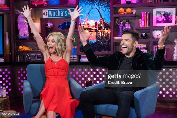 Pictured : Kelly Ripa and Mark Consuelos --