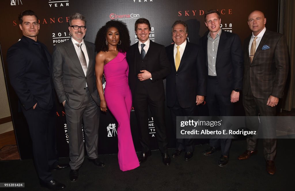 CinemaCon 2018 - Will Rogers "Pioneer Of The Year" Dinner Honoring Tom Cruise