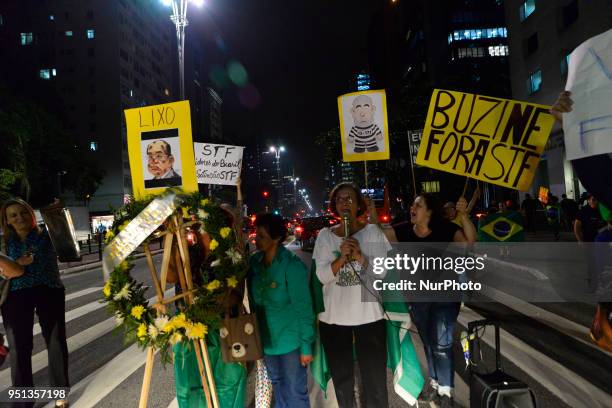 Protesters protest against STF on Avenida Paulista, in Sao Paulo, Brazil, on 25 April 2018. Federal Supreme Court that removed from federal judge...