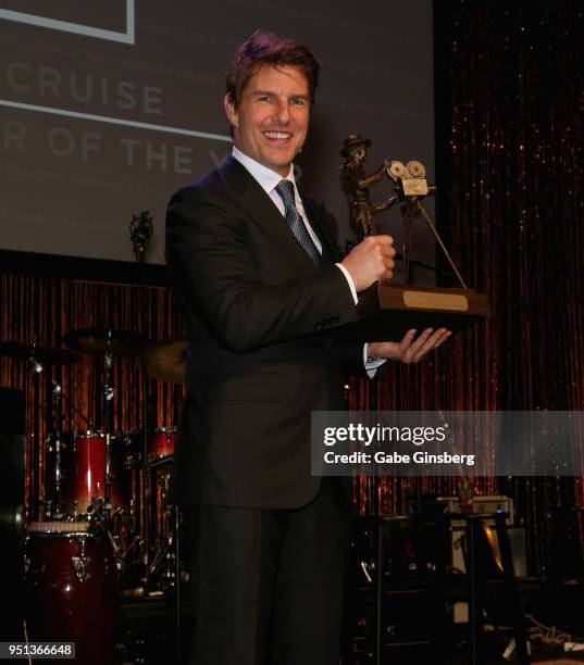 Actor and recipient of the "2018 Pioneer of the Year" award Tom Cruise poses during the 2018 Will Rogers Pioneer of the Year Dinner Honoring Tom...