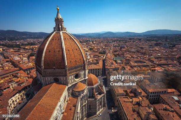 the cathedral santa maria del fiore, florence - brick cathedral stock pictures, royalty-free photos & images